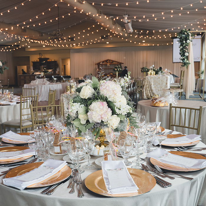 5' white resin tables for wedding